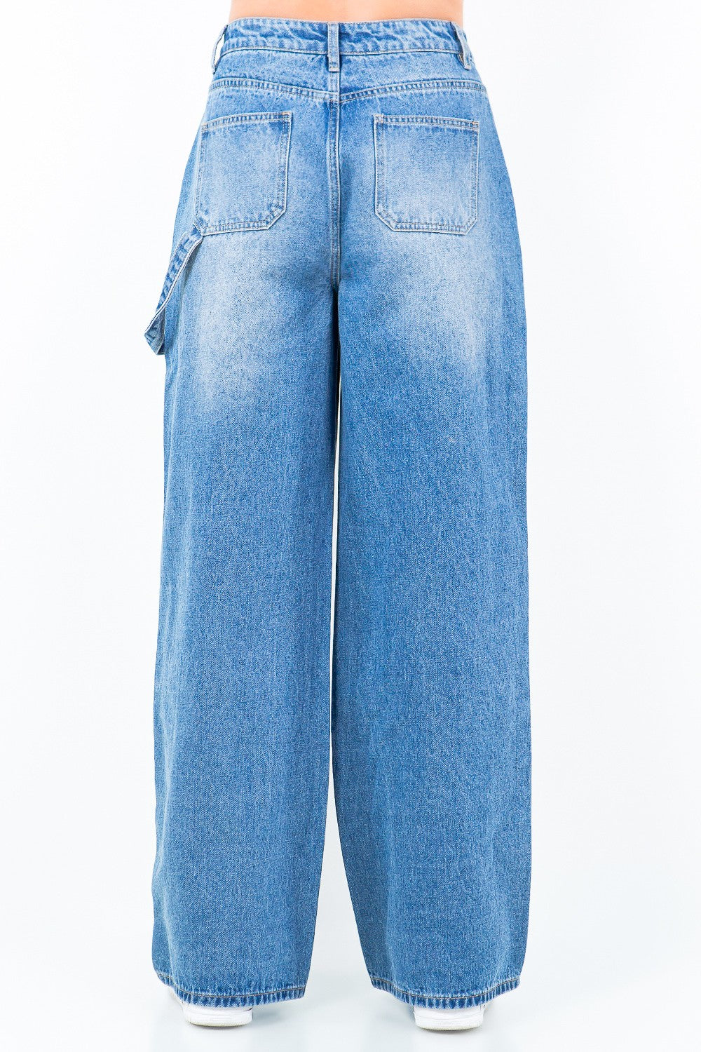 Loose Fitting Straight Leg Jeans